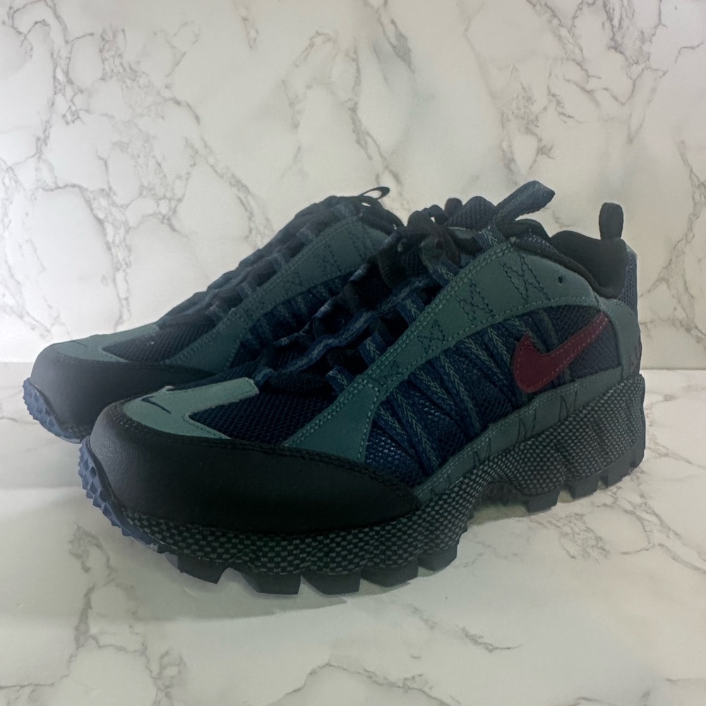 Nike Men's Blue and Black Sneakers - Picture 2 of 6